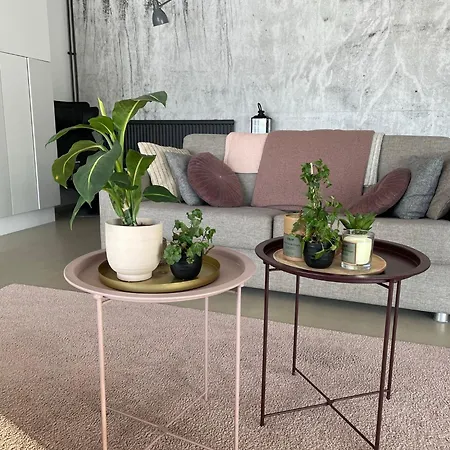 Huoneisto Chic 1960s Store-turned-home